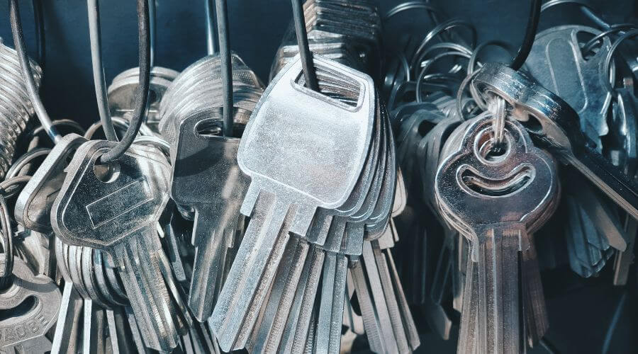 Professional residential roofers in Hill City, KS